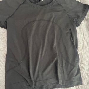 lulu black swiftly tech